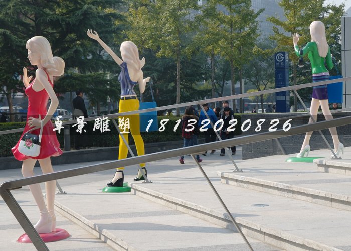 玻璃鋼步行街人物雕塑，動(dòng)漫人物雕塑 (2)