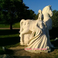 美女牽馬石雕，人物與馬雕塑