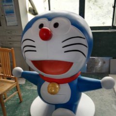 玻璃鋼哆啦A夢(mèng)雕塑，玻璃鋼機(jī)器貓雕塑