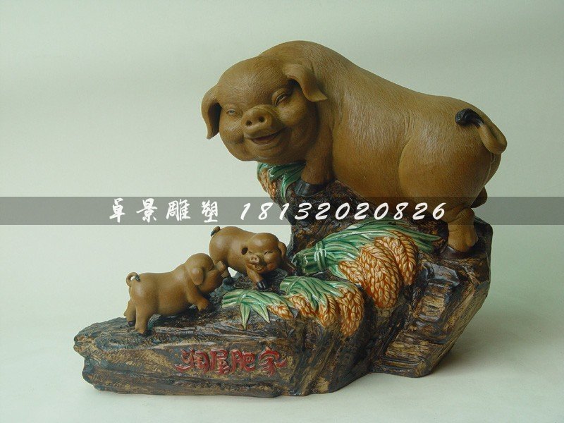 仿真小豬雕塑，玻璃鋼小豬雕塑