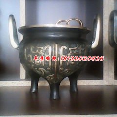 三足銅鼎，仿古香爐銅雕