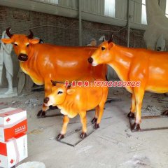 玻璃鋼牛雕塑，玻璃鋼動物雕塑