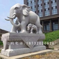 大理石母子象雕塑，小區(qū)門(mén)口大象石雕