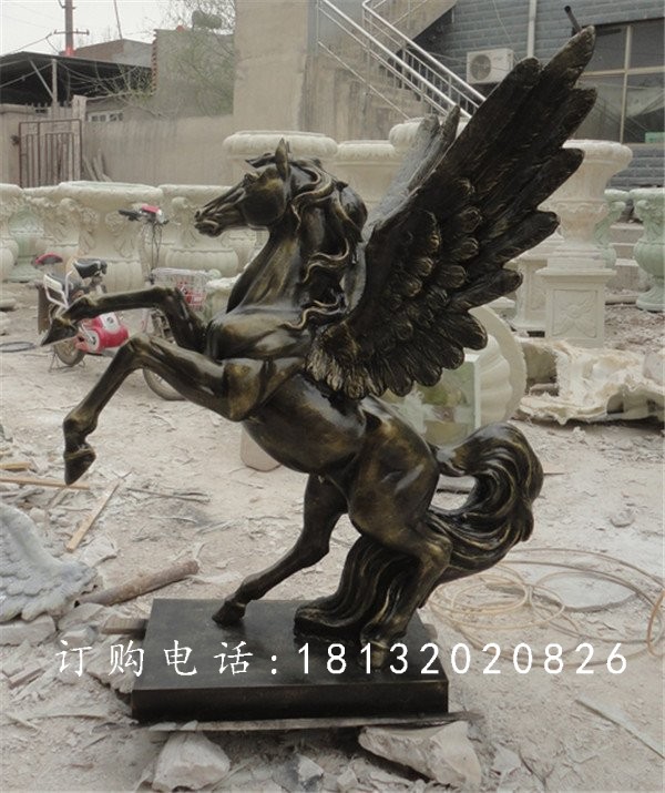 飛馬銅雕，廣場銅雕馬