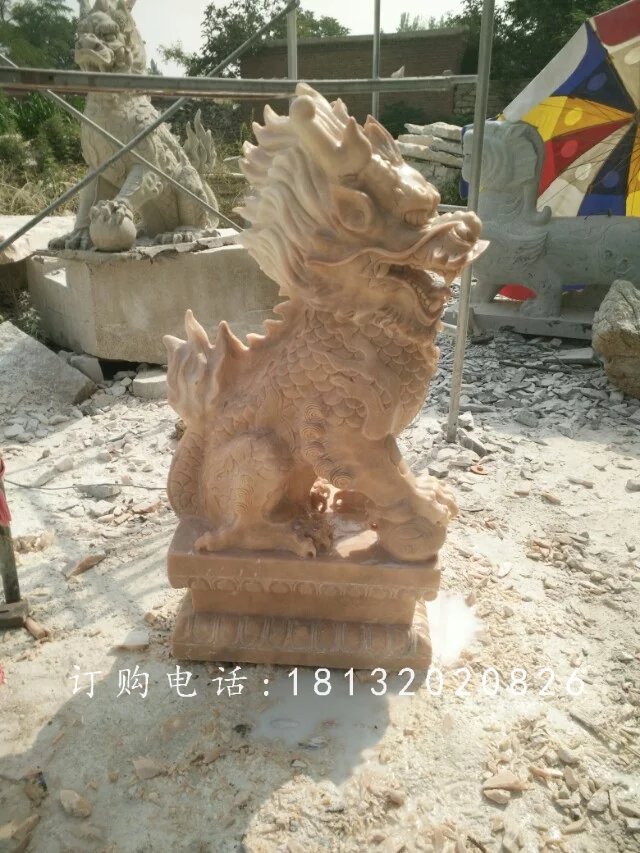 踩球麒麟雕塑，晚霞紅麒麟石雕 (2)