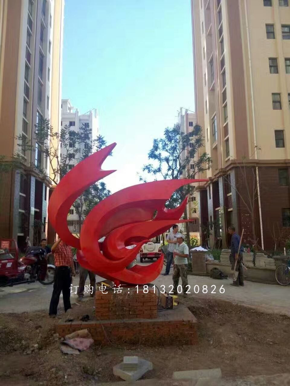 不銹鋼飛翔雕塑，小區(qū)景觀雕塑