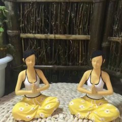 練瑜伽的女孩雕塑，玻璃鋼人物雕塑