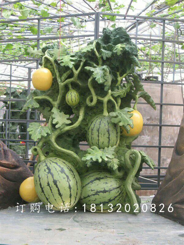 玻璃鋼仿真西瓜雕塑，仿真水果雕塑