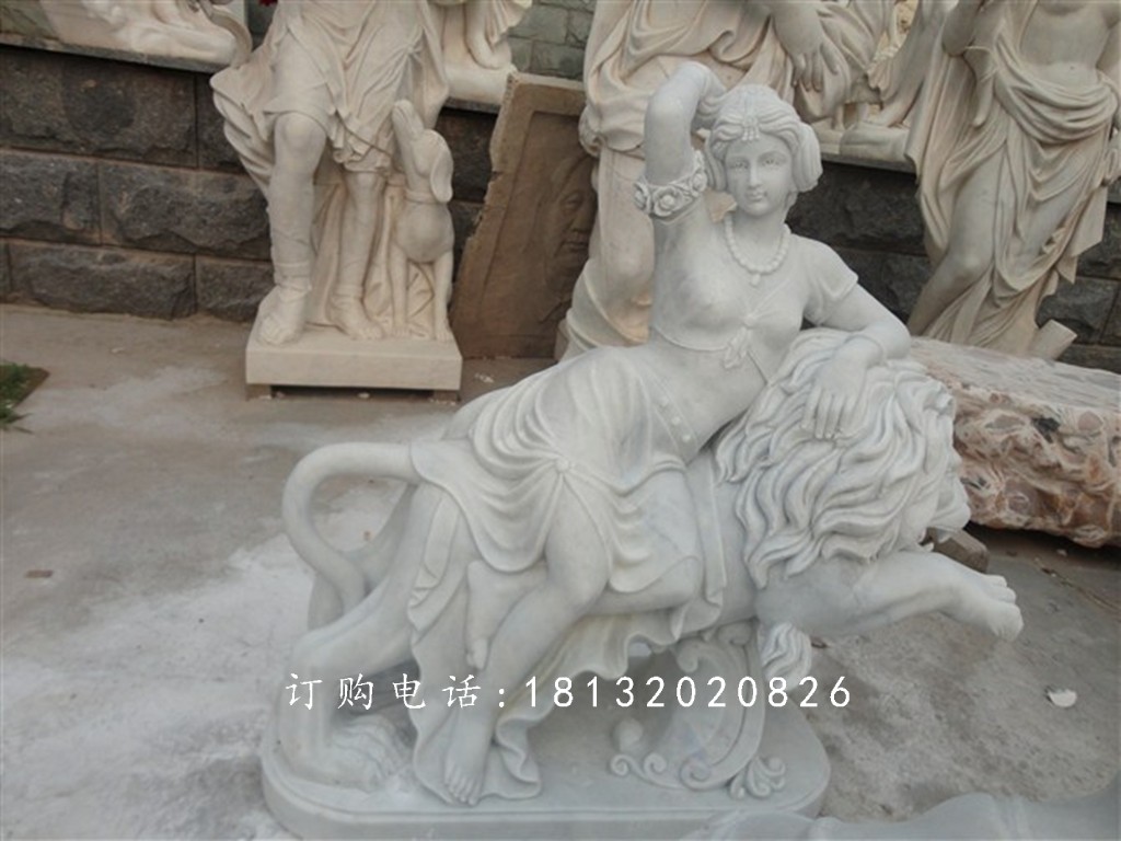 騎獅子的西方美女雕塑,廣場(chǎng)景觀(guān)雕塑