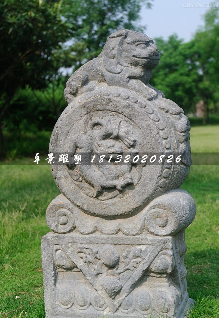 仿古石門墩，獅子抱鼓石