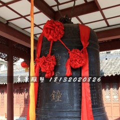 鐘雕塑，廣場(chǎng)銅鐘雕塑