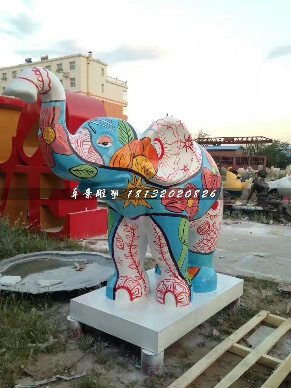 彩繪大象雕塑，商場玻璃鋼雕塑