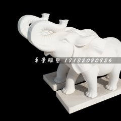 石雕大象，漢白玉象鼻向上大象