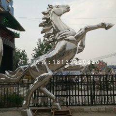 不銹鋼立馬，企業(yè)門口雕塑