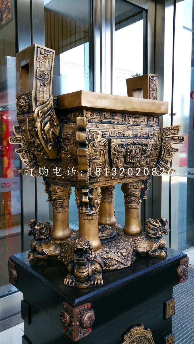 鼎盛鼎，鑄銅鼎雕塑
