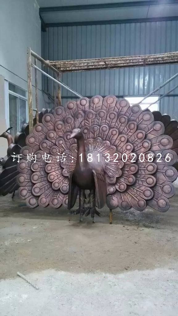 孔雀開屏銅雕，公園動物銅雕