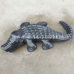噴漆動物雕塑，鱷魚石雕