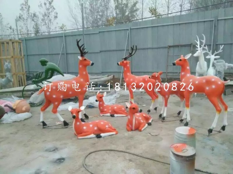 梅花鹿群雕塑，玻璃鋼公園動(dòng)物雕塑