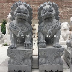 青石踩球獅子，看門獅子石雕