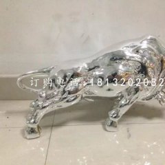 開荒牛雕塑，廣場不銹鋼牛雕塑