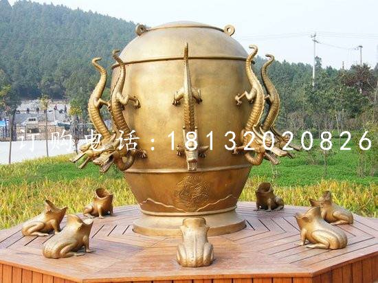 地動(dòng)儀，廣場(chǎng)地動(dòng)儀銅雕 (3).jpg