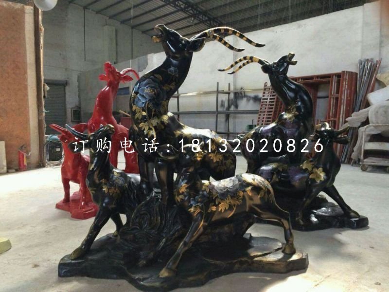 羚羊雕塑，玻璃鋼彩繪動物.jpg