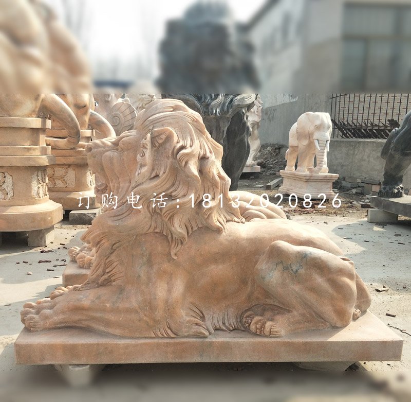 趴著的西洋獅子石雕，晚霞紅獅子.jpg