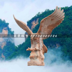 老鷹石雕，晚霞紅老鷹石雕