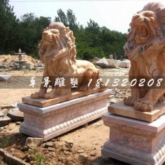 西洋獅石雕，趴著西洋獅雕塑
