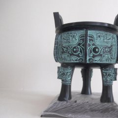 青銅鼎，三足銅鼎雕塑