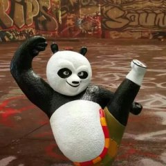 玻璃鋼功夫熊貓雕塑，玻璃鋼卡通雕塑