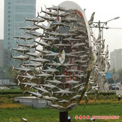 金屬魚(yú)雕塑